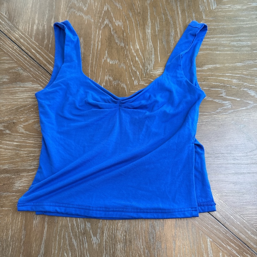 Blue Sleeveless Scoop Neck Women’s Tank Top
